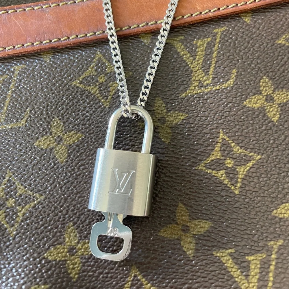 Authentic Louis Vuitton Silver Padlock Lock & Key - Picture 9 of 15